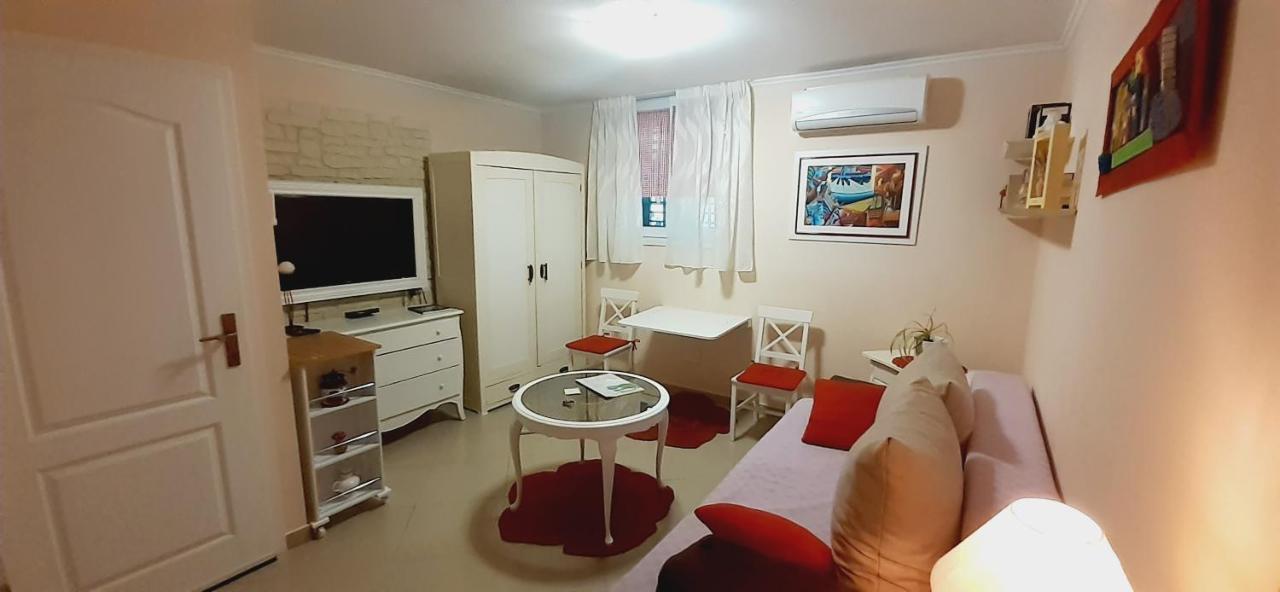 Studio Apartment Imagino Spalato Esterno foto